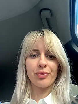 blondegirlx online show from October 2025 11:31:02 AM