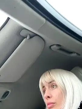 blondegirlx online show from November 2025 12:05:02 PM