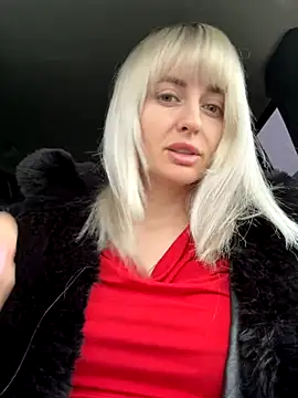 blondegirlx online show from November 2025 09:31:01 AM