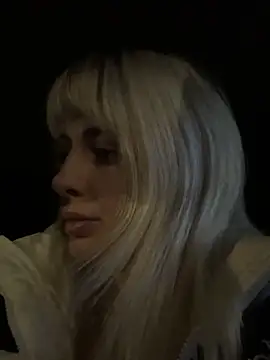 blondegirlx online show from January 2026 06:22:01 PM