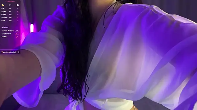 Mulan Lo online show from February 2026 06:59:02 PM