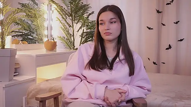 Snapshot of TiffaniePanyik chatting on October 2025 06:56:01 AM TiffaniePanyik online show from October 2025 06:56:01 AM