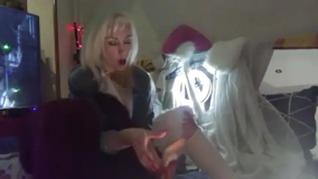 LilaniLoverx online show from April 2026 08:37:01 PM