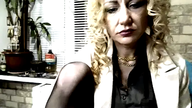 LilaniLoverx online show from November 2025 04:00:02 AM