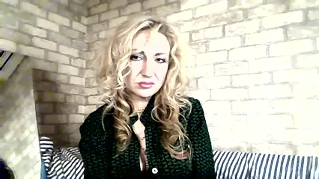 LilaniLoverx online show from November 2025 10:42:01 PM