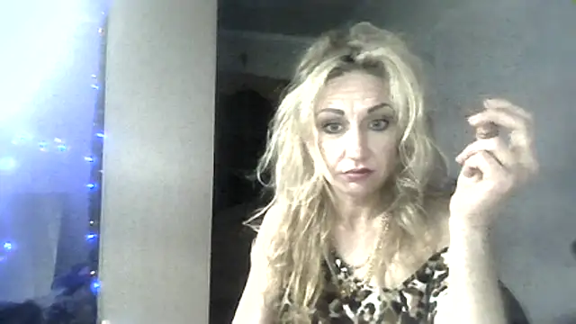 LilaniLoverx online show from November 2025 01:37:01 PM