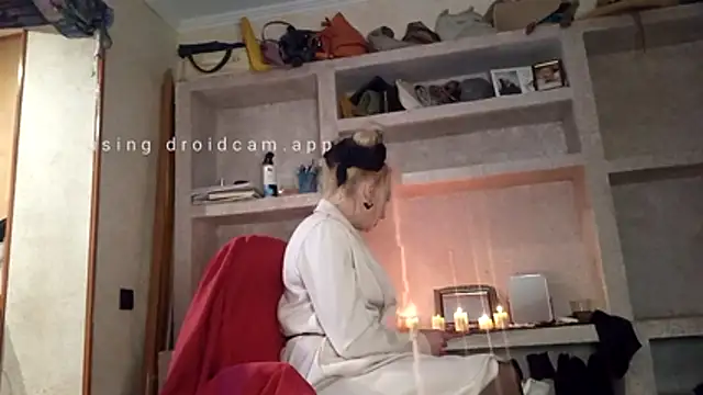 LilaniLoverx online show from April 2026 07:18:01 PM