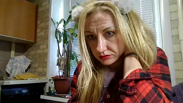 LilaniLoverx online show from November 2025 01:37:01 PM