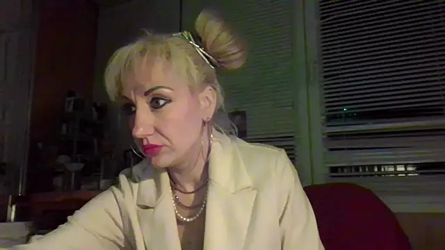 LilaniLoverx online show from May 2026 09:09:02 PM