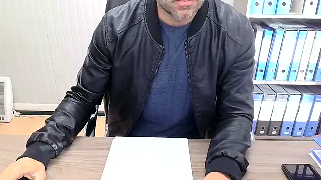 Evasionee online show from November 2025 07:47:02 AM