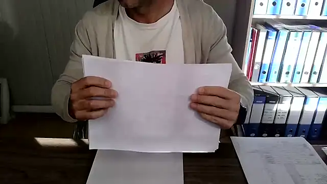 Evasionee online show from November 2025 07:56:02 AM