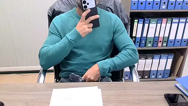 Evasionee online show from October 2025 08:01:02 AM