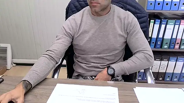 Evasionee online show from November 2025 09:10:02 AM