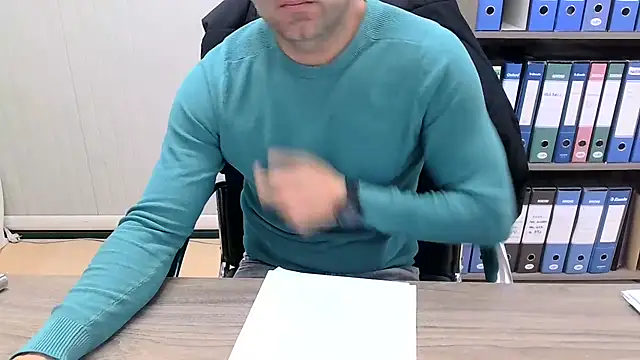 Evasionee online show from December 2025 07:56:01 AM