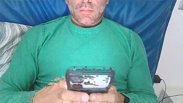 Evasionee online show from October 2025 09:05:02 PM