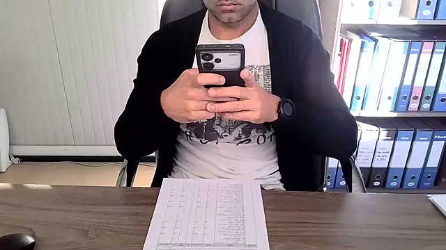 Evasionee online show from November 2025 07:35:02 AM