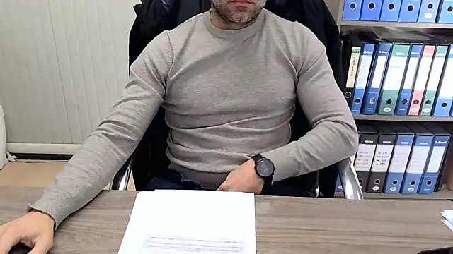 Evasionee online show from December 2025 08:25:02 AM