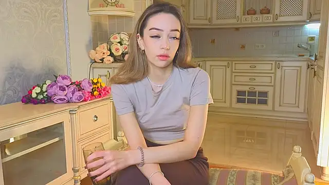 DeiraCharson online show from November 2025 03:12:02 AM