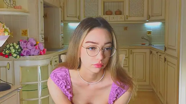 DeiraCharson online show from November 2025 03:21:02 AM