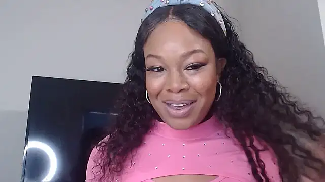 Snapshot of SweetieP11 chatting on October 2025 02:29:01 PM SweetieP11 online show from October 2025 02:29:01 PM