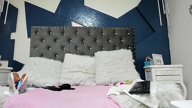 Snapshot of stefany_adams__ chatting on November 2025 03:01:02 PM stefany adams online show from November 2025 03:01:02 PM