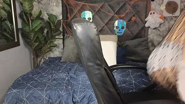 Snapshot of Indi_rave chatting on November 2025 02:55:01 PM Indi rave online show from November 2025 02:55:01 PM