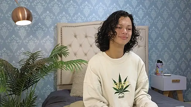 Snapshot of Indi_rave chatting on November 2025 02:11:01 PM Indi rave online show from November 2025 02:11:01 PM