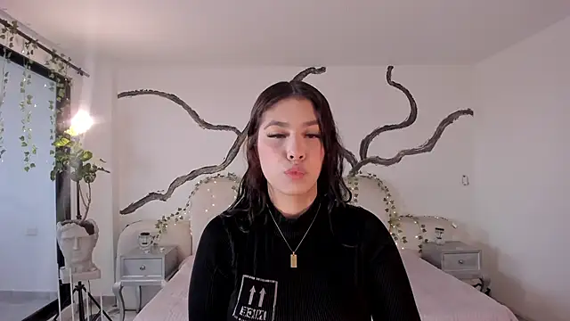 AsiaMillerr  online show from November 2025 12:09:01 PM