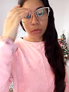 Snapshot of Angeeelina@xh chatting on November 2025 02:01:01 PM Angeeelinaxh online show from November 2025 02:01:01 PM