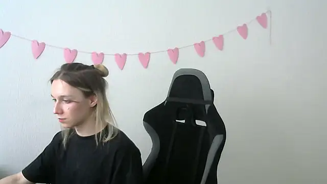 icebenz online show from April 2026 12:12:02 PM