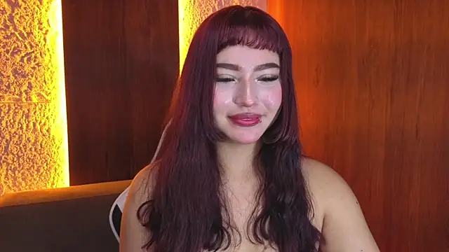 Afrodita Wild v online show from June 2026 01:11:01 PM
