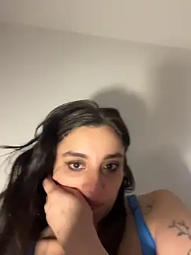 gigi333regi online show from November 2025 08:42:01 PM