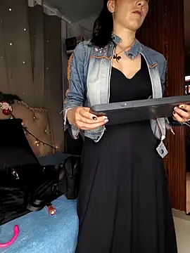 eva delight  online show from December 2025 11:14:02 AM