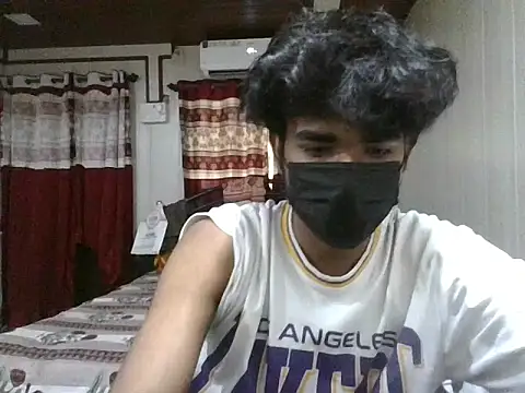 kriZ08 online show from May 2026 09:25:01 AM