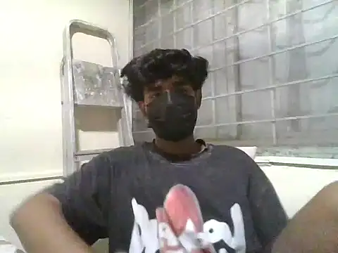 kriZ08 online show from April 2026 02:43:01 PM