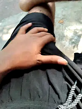 Snapshot of kriZ08 chatting on February 2026 05:06:02 AM kriZ08 online show from February 2026 05:06:02 AM