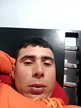 robinhd1234 online show from February 2026 11:48:01 PM