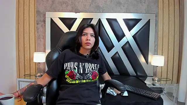 CloePerson online show from January 2026 03:49:01 PM