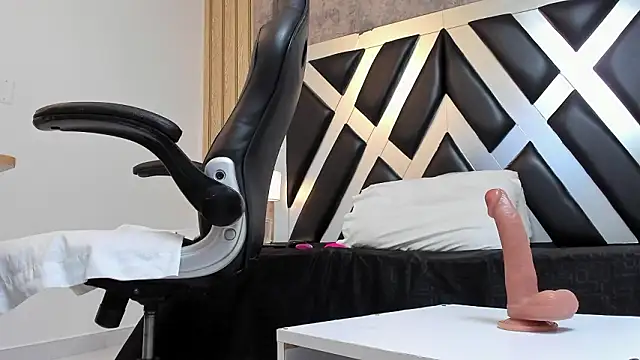 CloePerson online show from January 2026 02:31:02 PM