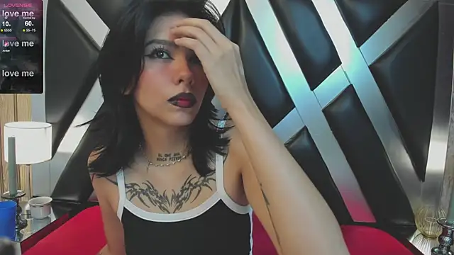 CloePerson online show from March 2026 07:15:01 PM