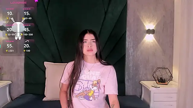 EmiliClarke online show from April 2026 11:33:01 AM