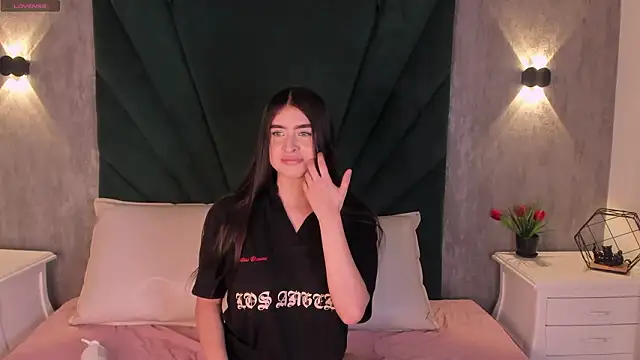 EmiliClarke online show from February 2026 11:31:02 AM