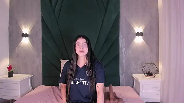 EmiliClarke online show from April 2026 11:27:01 AM