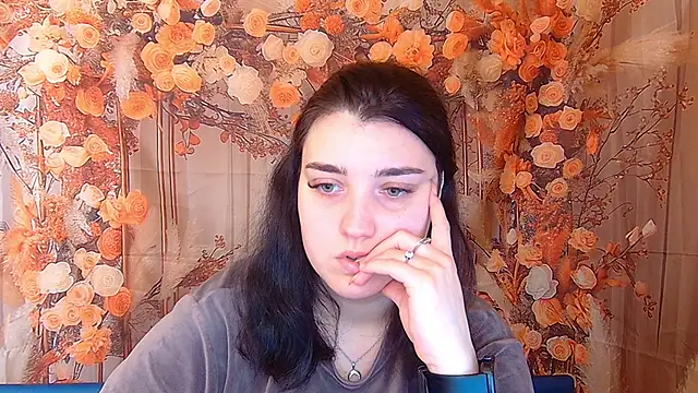 ScarletCargo online show from November 2025 06:03:02 AM