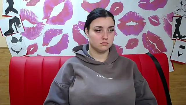 ScarletCargo online show from November 2025 06:06:02 AM