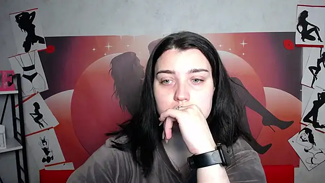 ScarletCargo online show from December 2025 06:48:01 AM