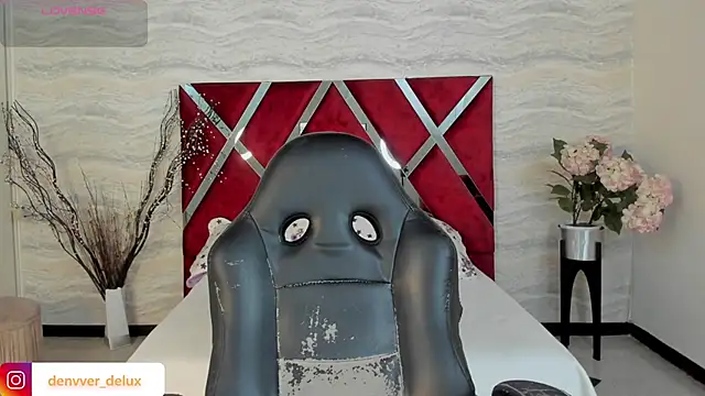 Snapshot of Denver_lux chatting on October 2025 12:37:02 PM Denver lux online show from October 2025 12:37:02 PM