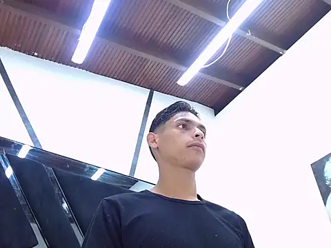 wiltom  online show from October 2025 12:26:02 PM