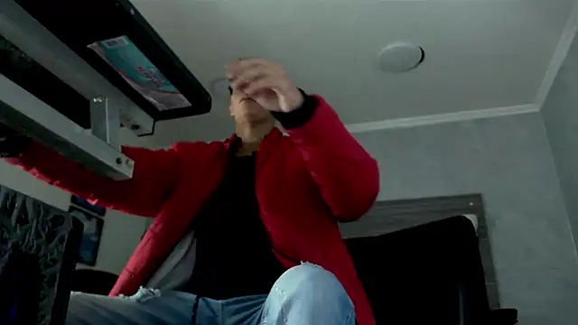 wiltom  online show from December 2025 03:38:02 AM