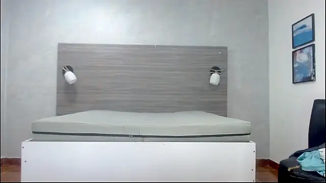 wiltom  online show from November 2025 03:11:01 AM